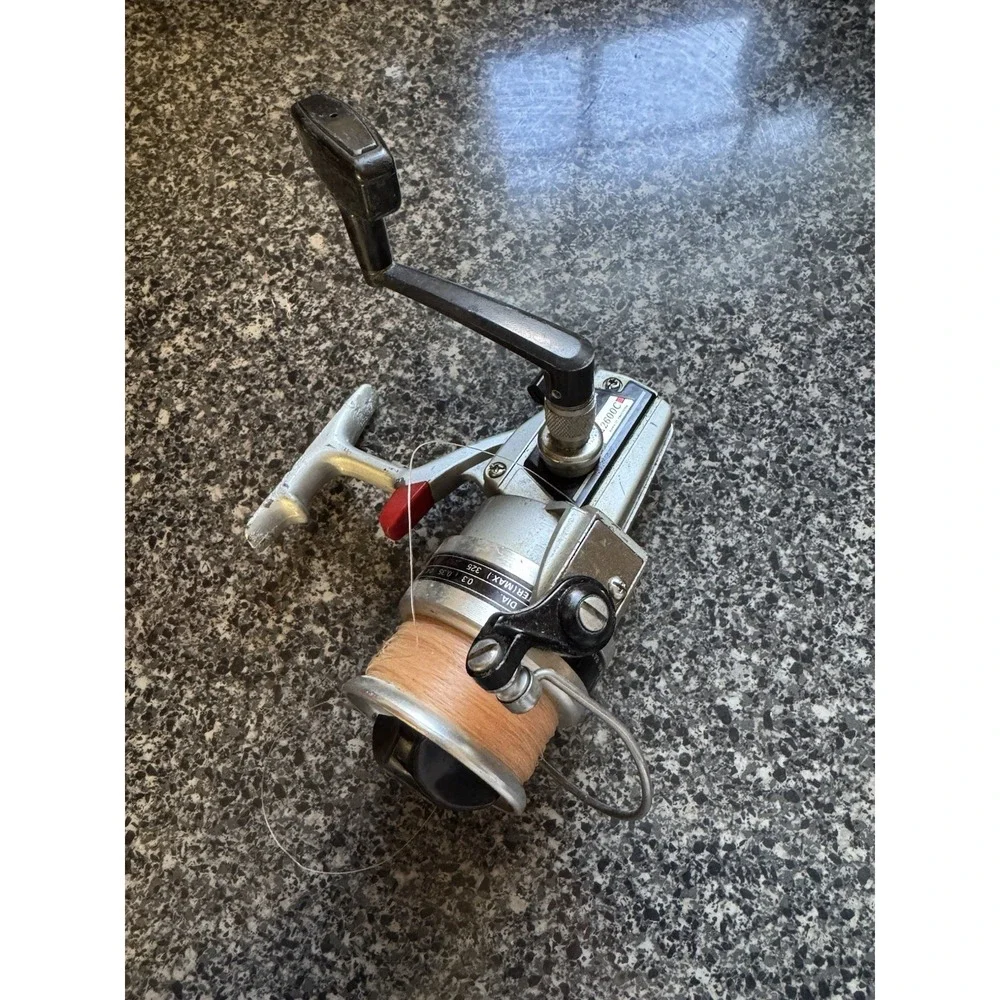 Vintage Daiwa 2600PS / Ball Bearing‎ High Speed Spinning Reel Made in Japan